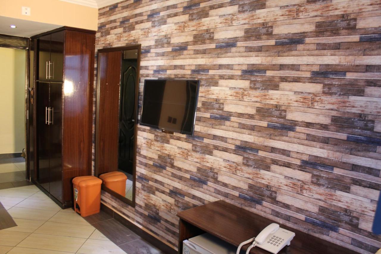 Airport Landing Hotel Nairobi Bagian luar foto