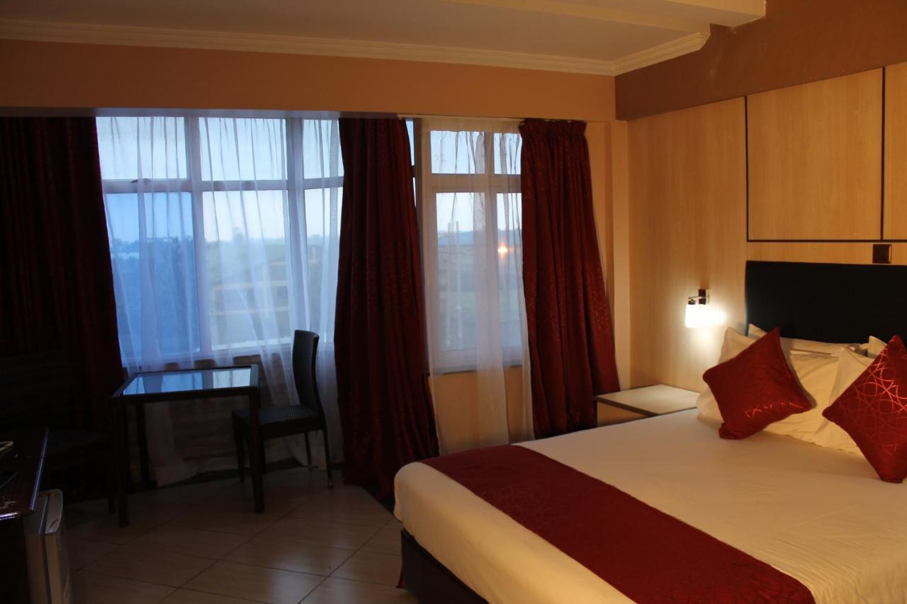 Airport Landing Hotel Nairobi Bagian luar foto