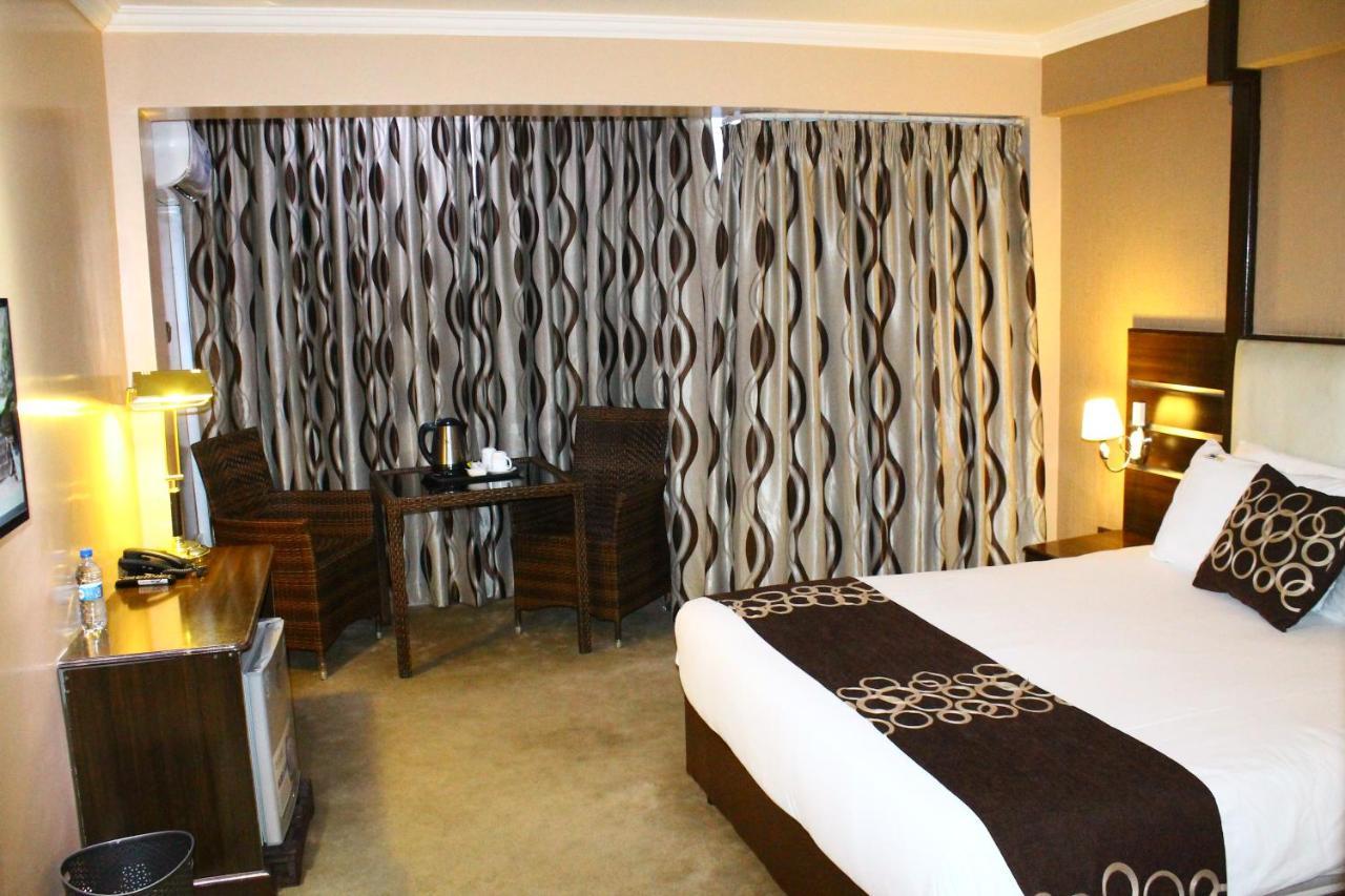 Airport Landing Hotel Nairobi Bagian luar foto