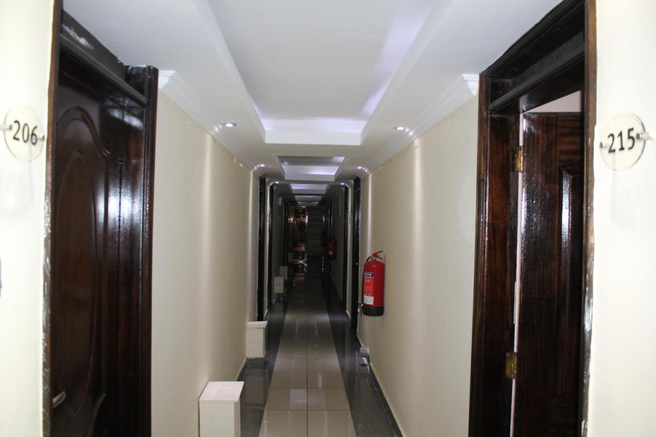 Airport Landing Hotel Nairobi Bagian luar foto