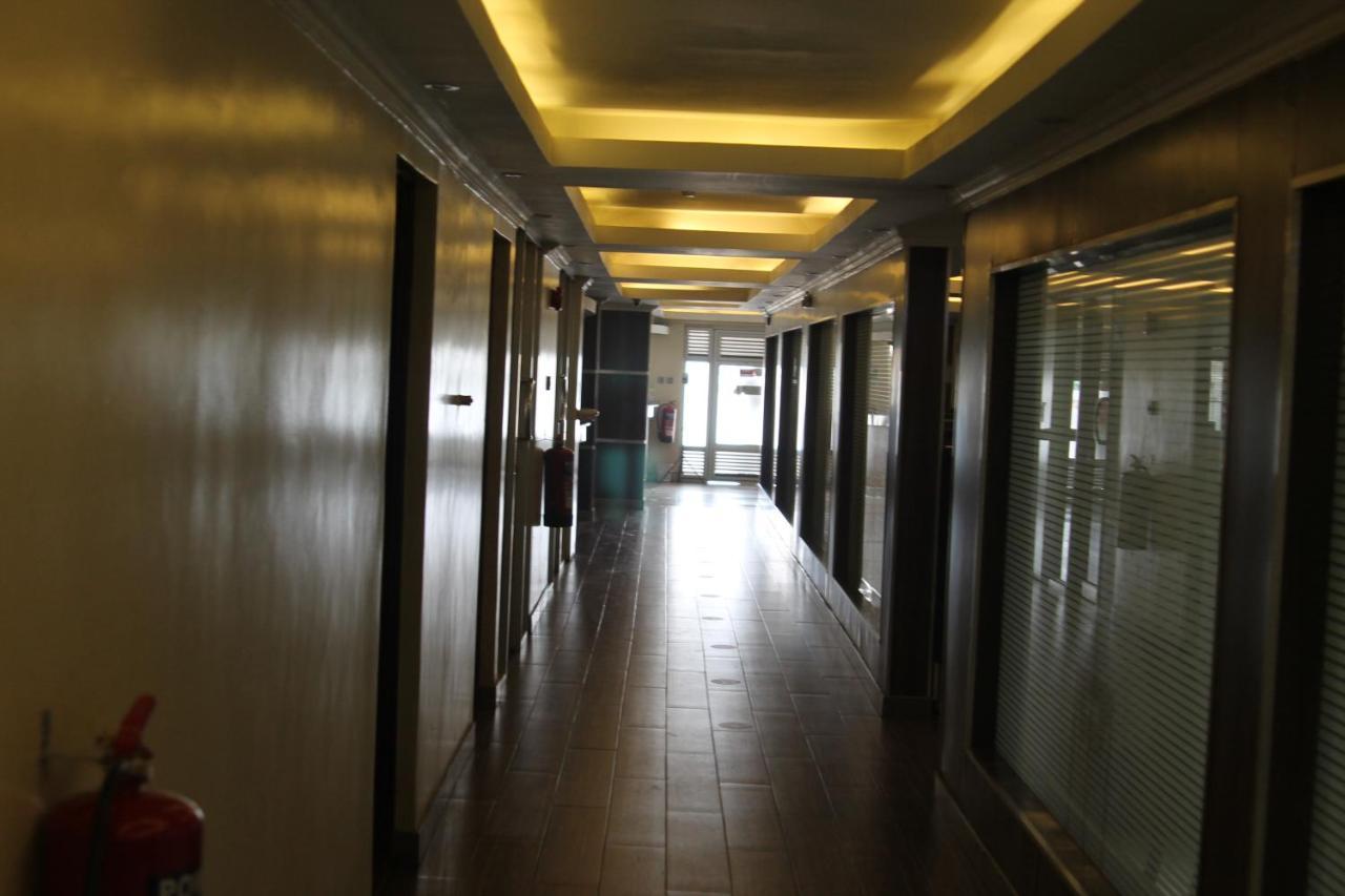 Airport Landing Hotel Nairobi Bagian luar foto